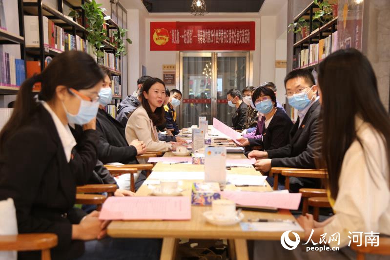 �Ķ����������