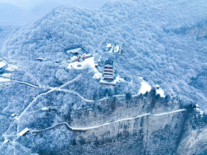 云台山景区现云海雾凇景观。徐萌毅摄