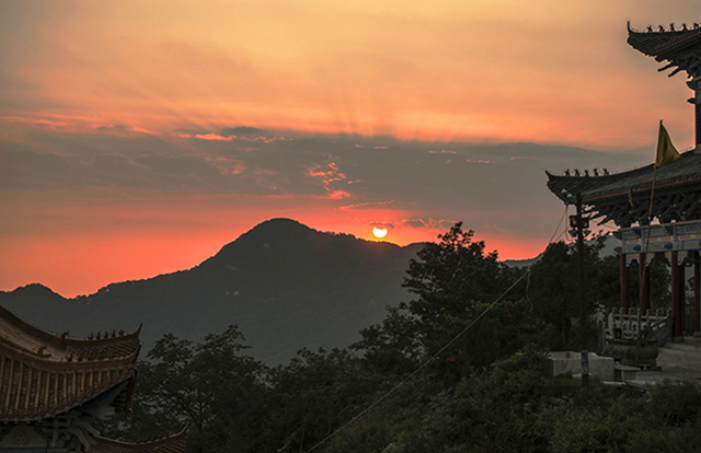 五朵山风景区