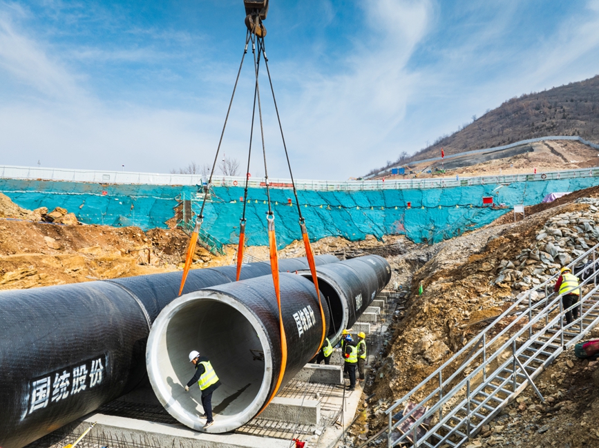 前坪水库灌区工程建设掀高潮。杨其格摄