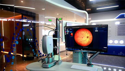 一眼窥全身 “伏羲慧眼”解密眼底密码
在河南省医学科学院眼科研究所,记者目睹了一场未来医疗的“现场解密”……