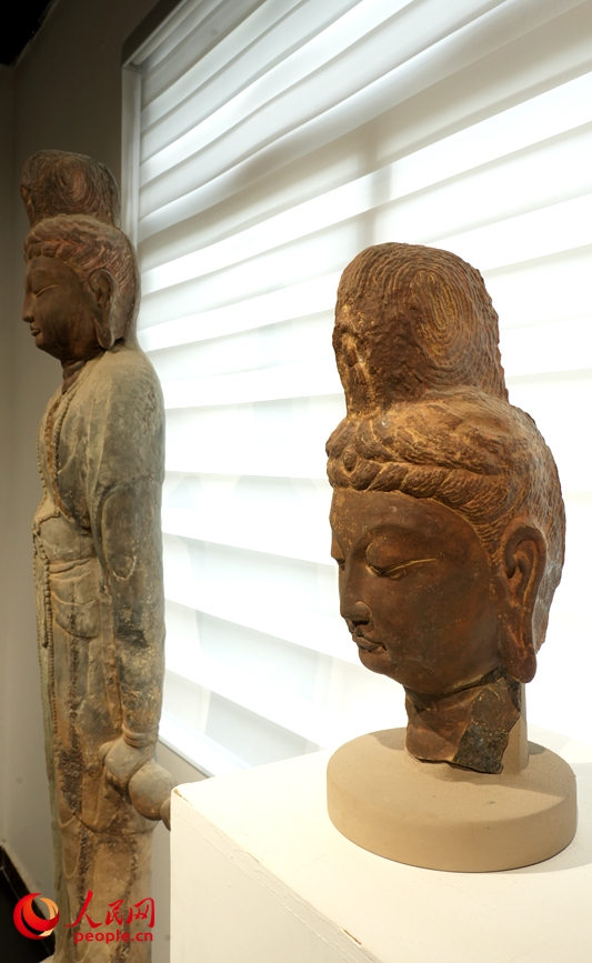 龙门石窟数字化展厅内数字3D打印造像。人民网记者 尚明桢摄