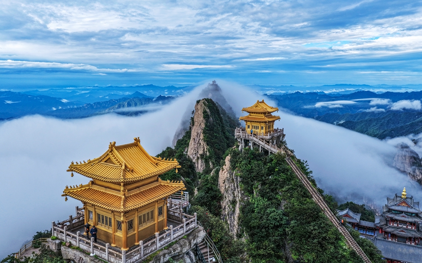 云海仙境。段万卿摄