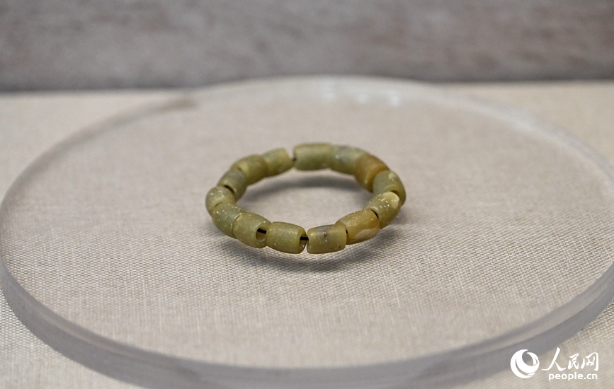 玉手串。人民网记者 王玉兴摄