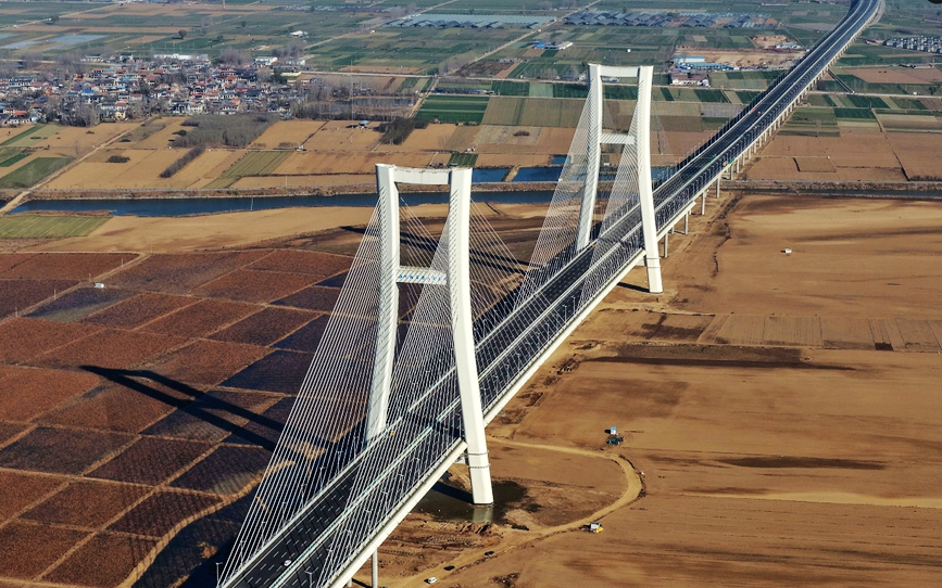 17个项目建成开通 河南高速公路通车总里程突破1万公里