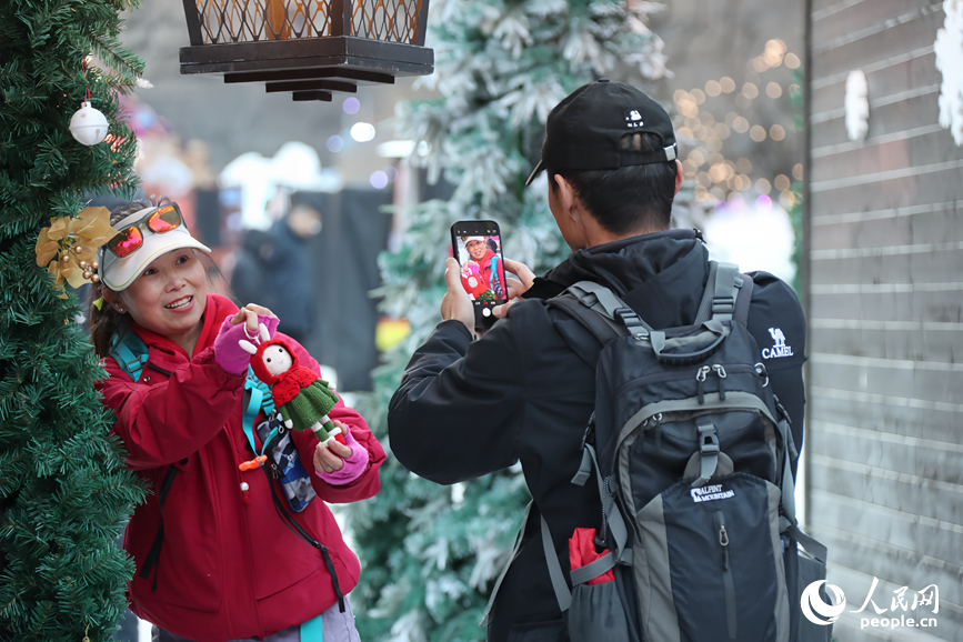 河南焦作：冰雪经济引客来