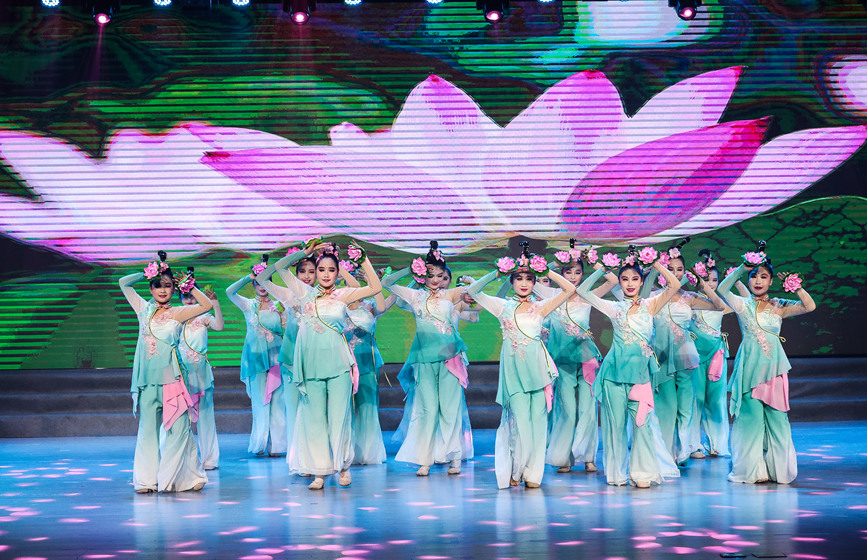 鲁山县文艺界2026年新春文艺汇演精彩上演。鲁山县委宣传部供图