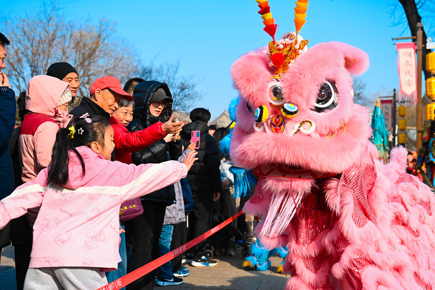 洛邑古城喜迎八方游客。洛阳市老城区委宣传部供图