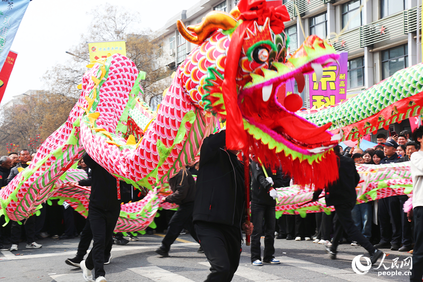 古会现场。人民网记者 霍亚平摄