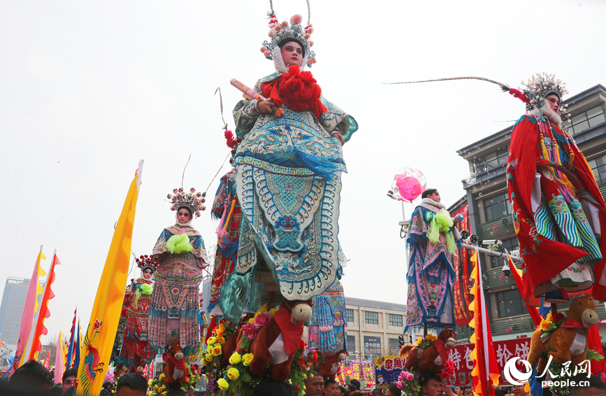 古会现场。人民网记者 霍亚平摄