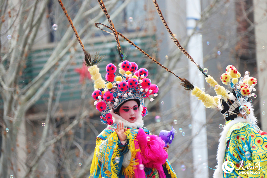 古会现场。人民网记者 霍亚平摄