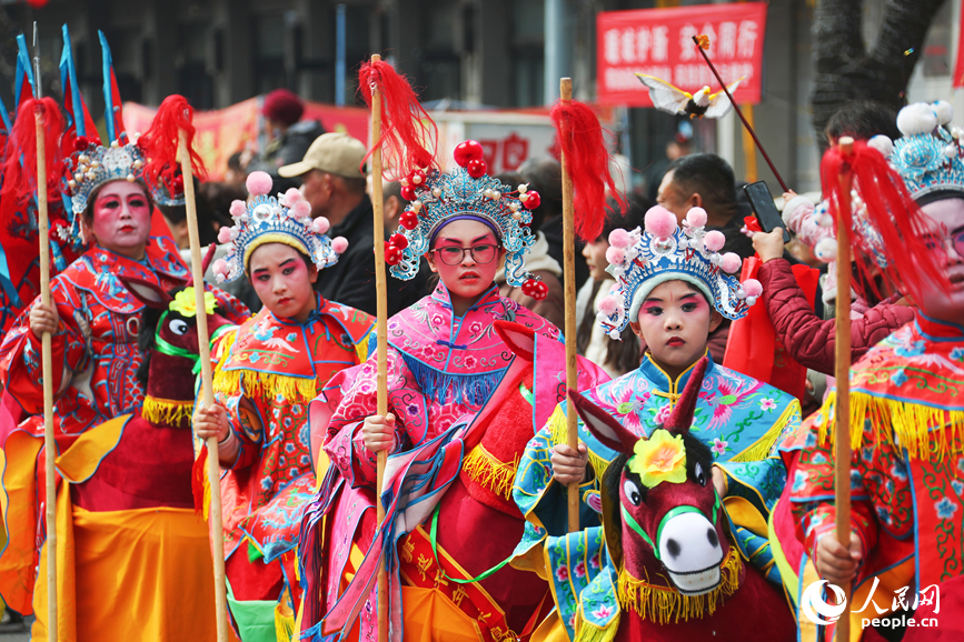 古会现场。人民网记者 霍亚平摄