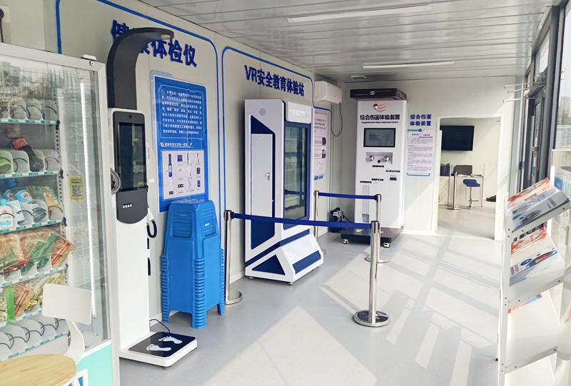 一站式劳务服务办理中心。中交一公局七公司供图