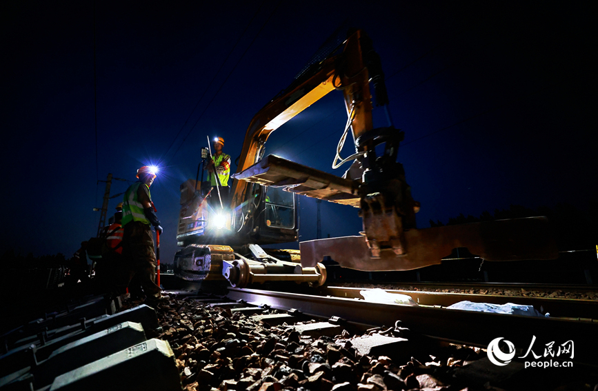 国铁郑州局多条线路启动2026年一阶段集中修施工