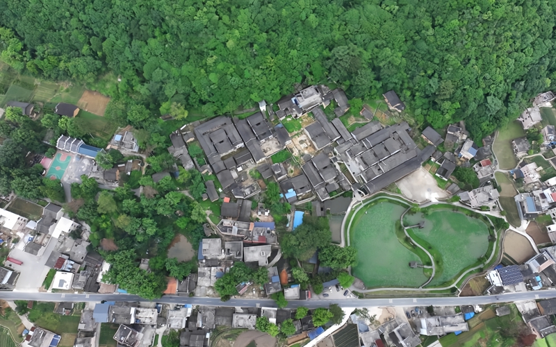 瑶乡藏瑰宝 镜观古民居
