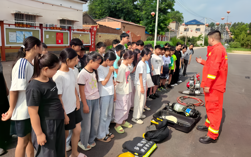 安阳滑县：公益暑期班托起孩童“多彩夏日”