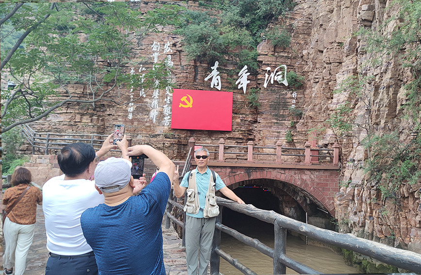 红旗渠畔“热潮涌”