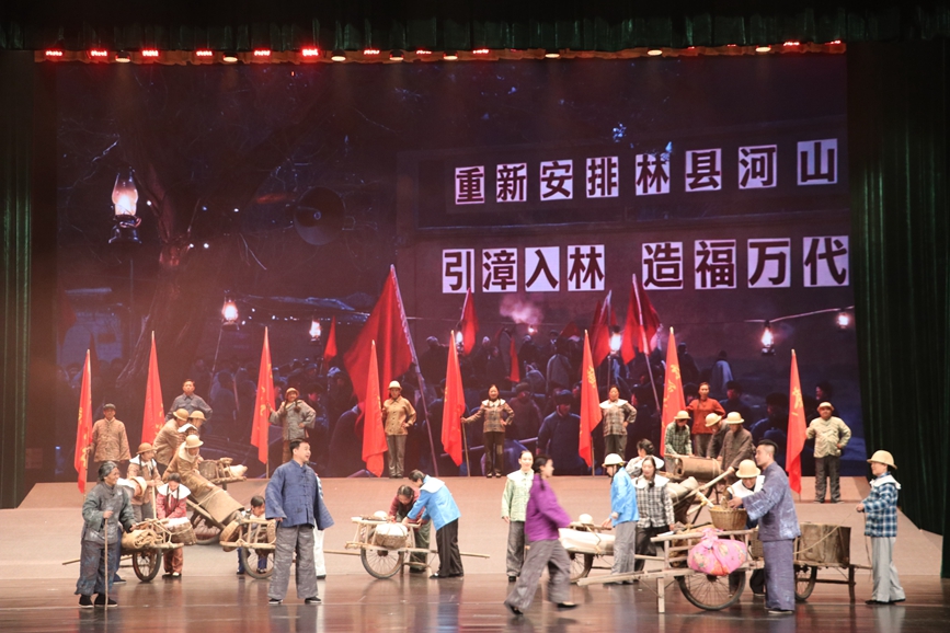 《天河壮歌》公演引来好评